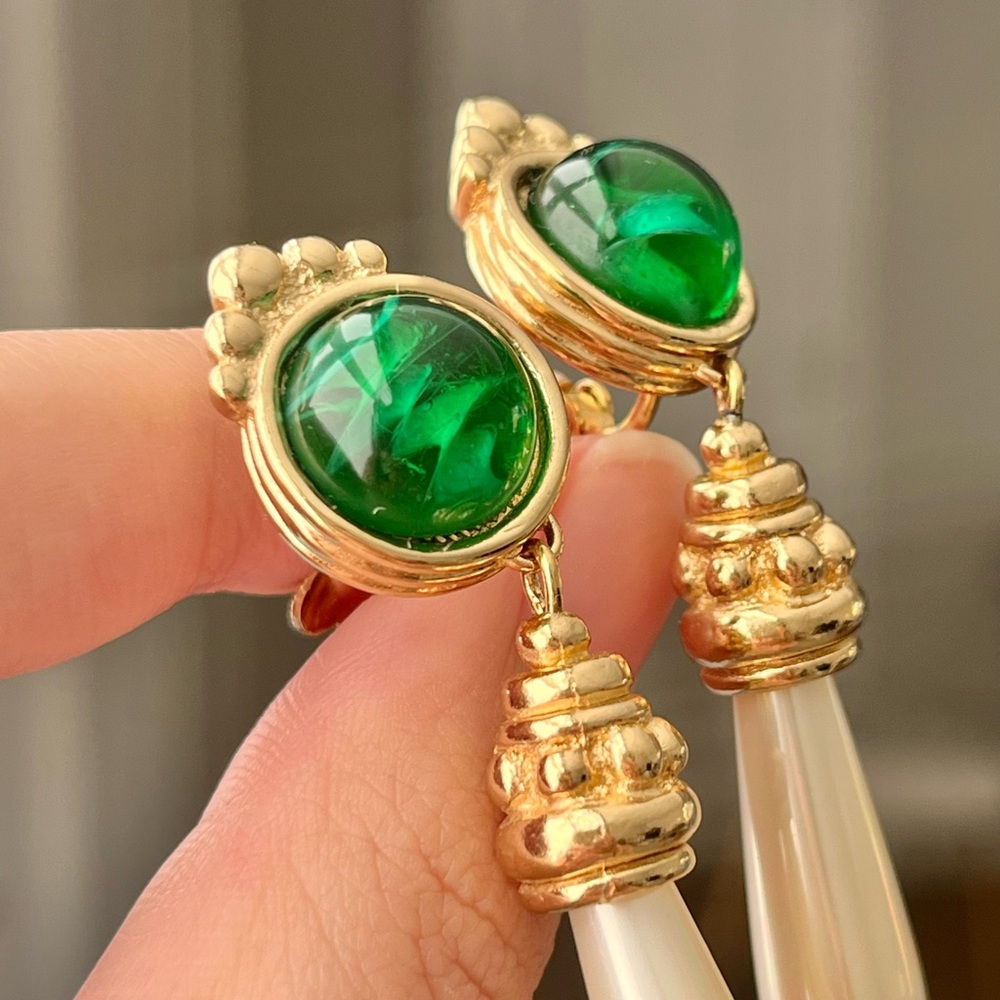 Vintage Christian Dior Green Swirly Glass Long Teardrop Pearl Dangle Earrings - Picture 9 of 14